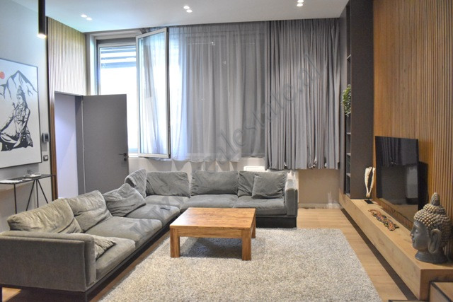 Apartament 3+1 ne shitje ne zonen e Kopshtit Botanik ne Tirane